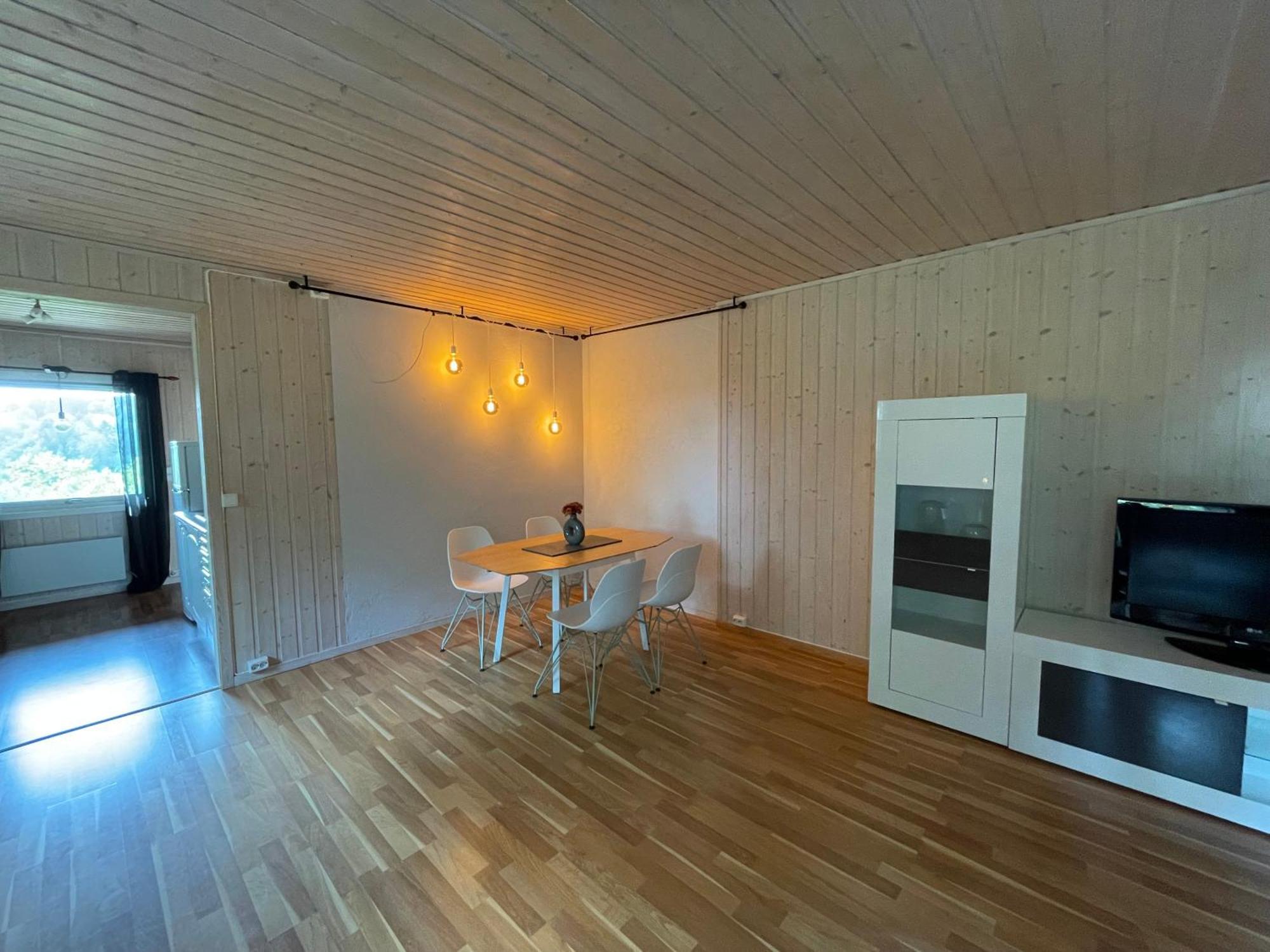 Sentral Og Romslig Leilighet Naert Senja Finnsnes Exteriér fotografie